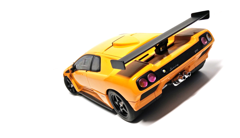 Illustration for article titled Running of the Bulls, Finale: El Diablo Racecar
